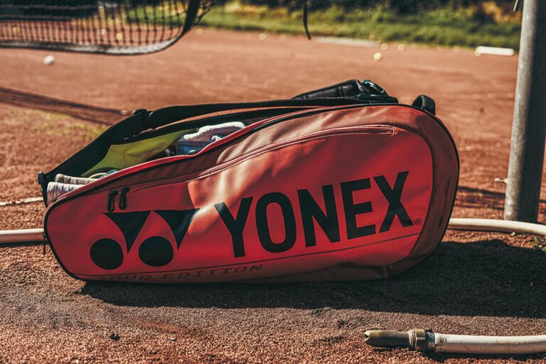 Van schoenveters tot babypoeder: deze twaalf dingen stop je ook in je tennistas