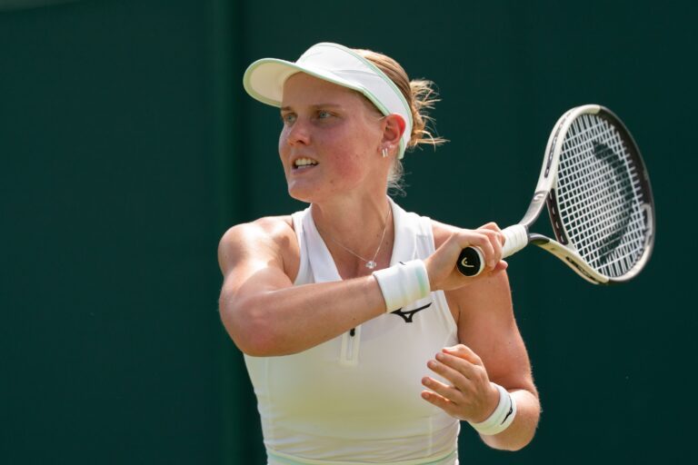 Suzan Lamens komt tekort in kwartfinale WTA-Seoul tegen Siniakova