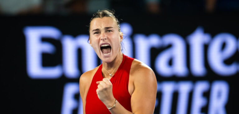 Sabalenka wint ‘Sunshine Double’: “Mijn doel was altijd geschiedenis schrijven, dat is nu gebeurd”