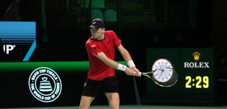 Collingon stoot door naar kwartfinale in Monza