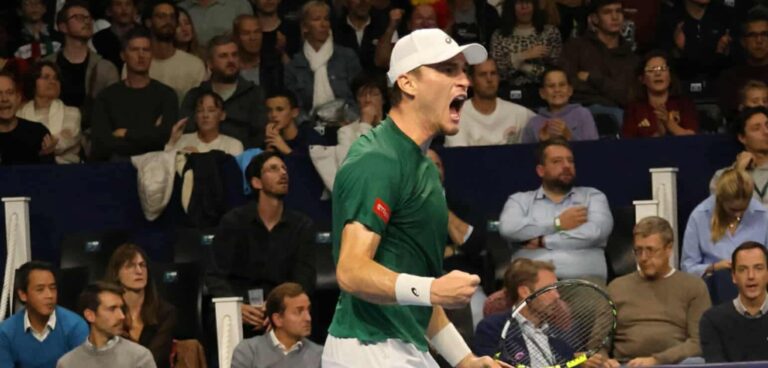 Titelverdediger Collignon dendert door naar finale in Monza