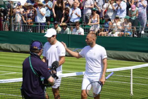 Column Robert Hesen: De tennissport kan wel wat rafelrandjes gebruiken