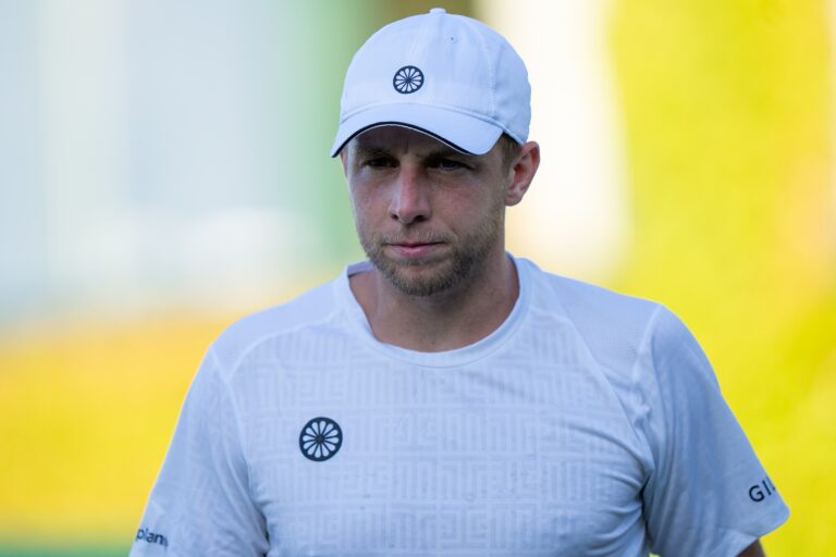 Hij verloor ‘hier en daar het geloof’, maar Tallon Griekspoor heeft vierde ATP-titel binnen: “Hier heb ik het hardst voor moeten werken”